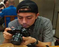 Kyle is also a good photographer.